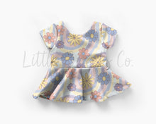 Load image into Gallery viewer, Spring Floral Peplum Top (Choose Your Print &amp; Sleeve Length)