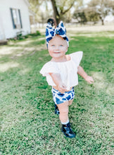 Load image into Gallery viewer, Cow Print High Waisted Bummies / Diaper Cover / Coming Home Outfit/ Birthday Outfit/ Smash Cake Outfit